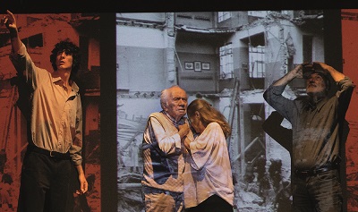 Rinascere dalle macerie